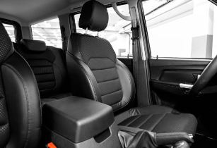 INTERIOR PLUS